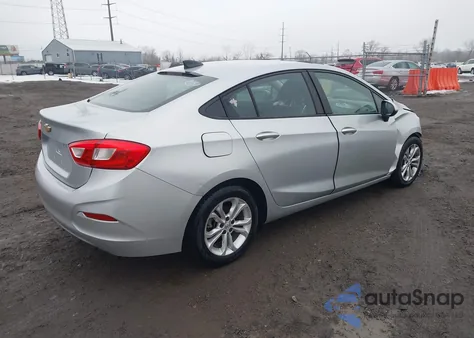 2017 Chevrolet Cruze Ls Auto from USA, damaged, VIN 1G1BC5SM2H7135263